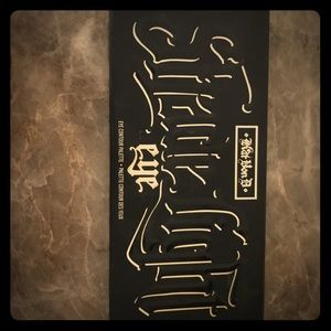 Kat Von D eye contour palette